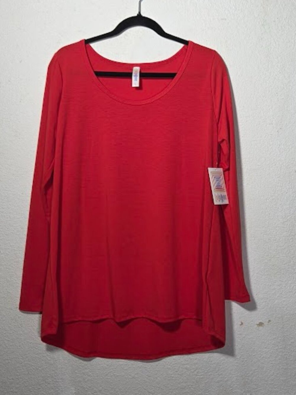NWT LuLaRoe Lynnae Red Top Size: L